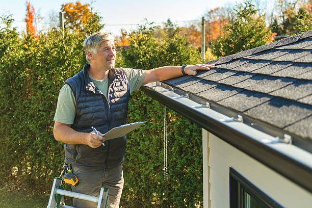 Professional Roofing technician working in Mantee, MS
